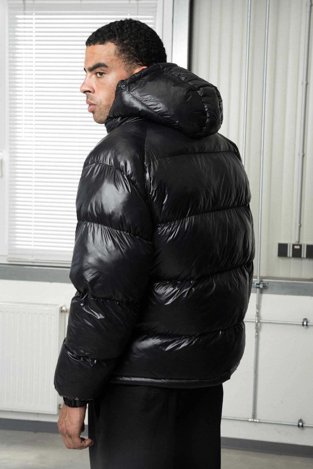 Signature Puffer Glossy