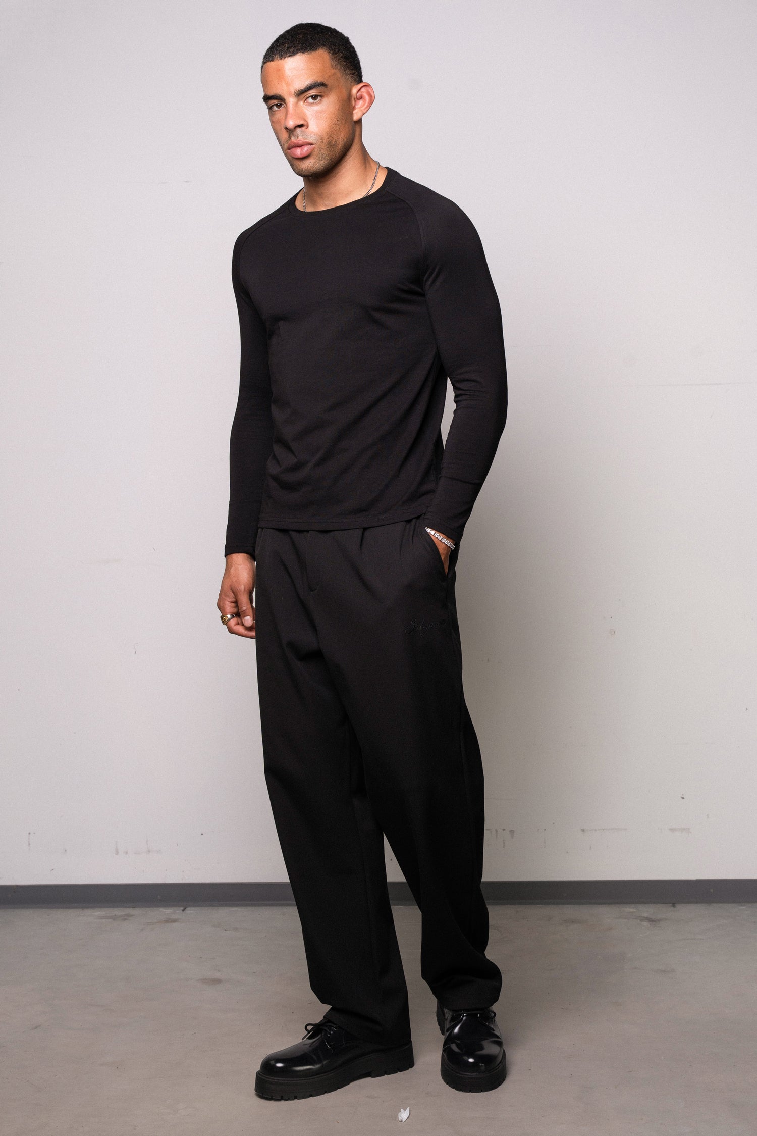 Raglan Slim Longsleeve