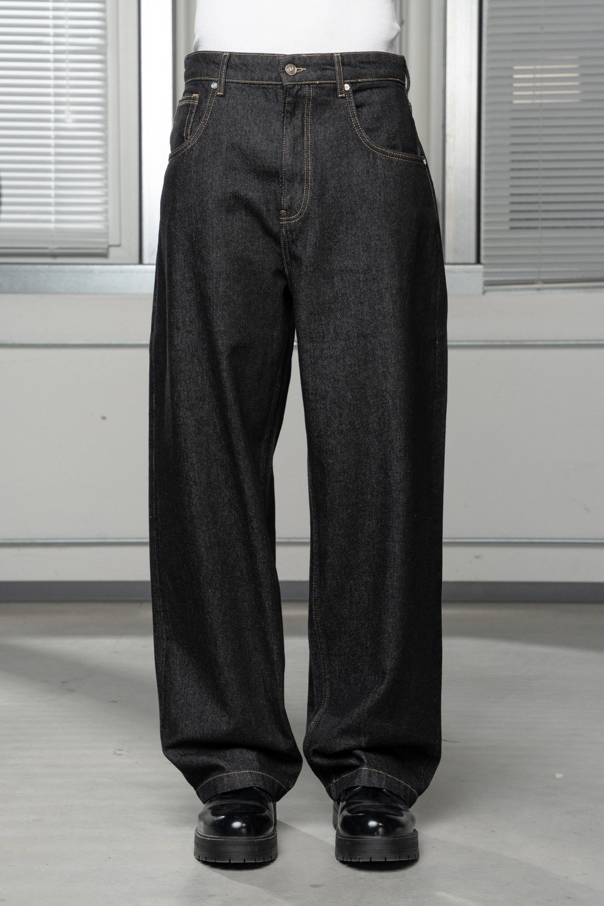 Raw Wide Denim